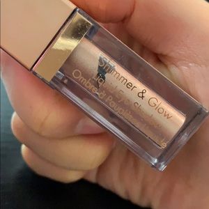 Stila Liquid eyeshadow in Kitten